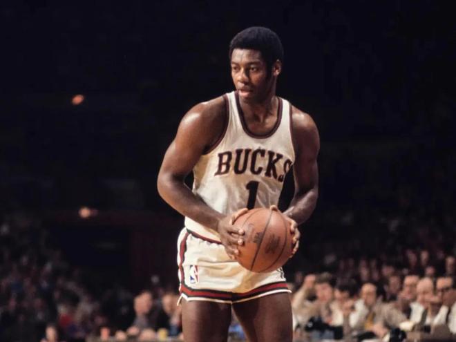 容小觑的姿 容小觑的姿